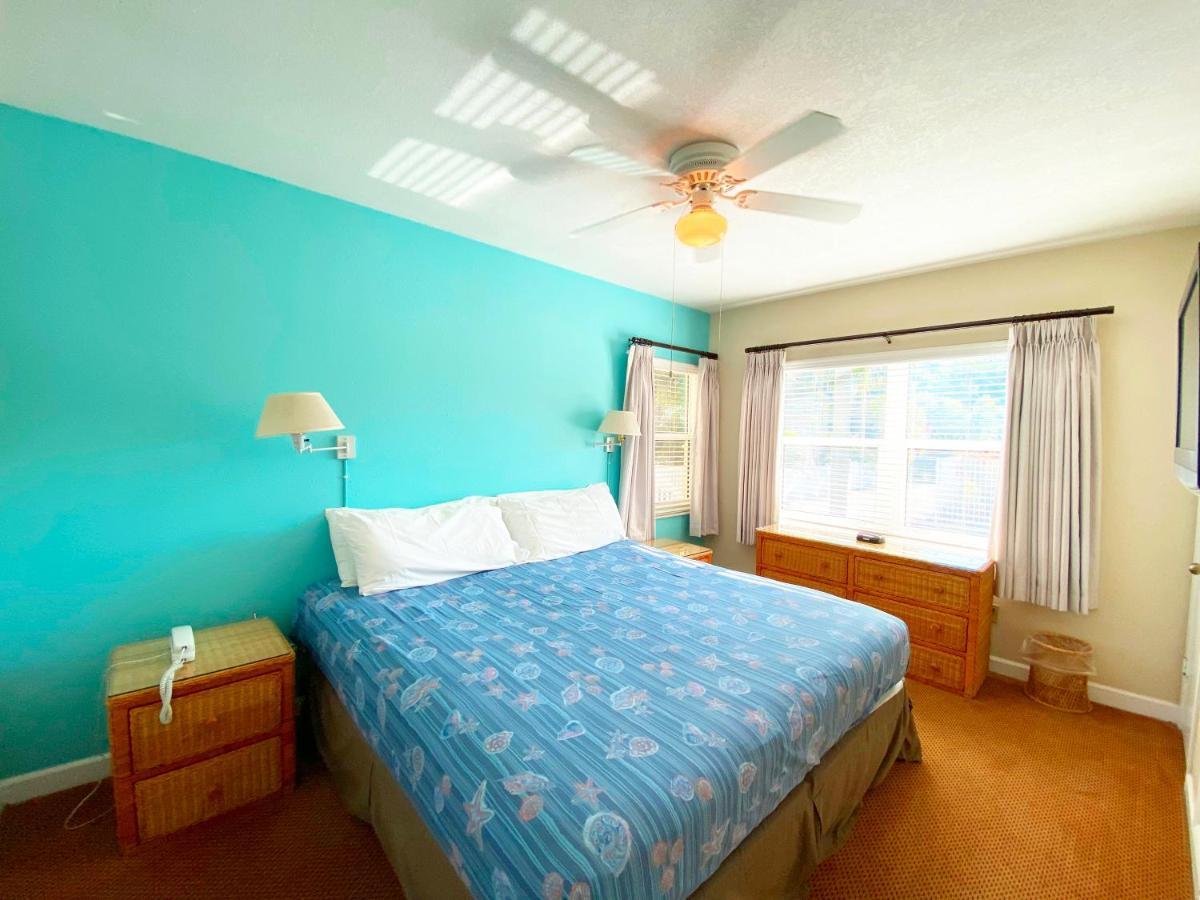 Camelot By The Sea Aparthotel Tierra Verde Exterior photo